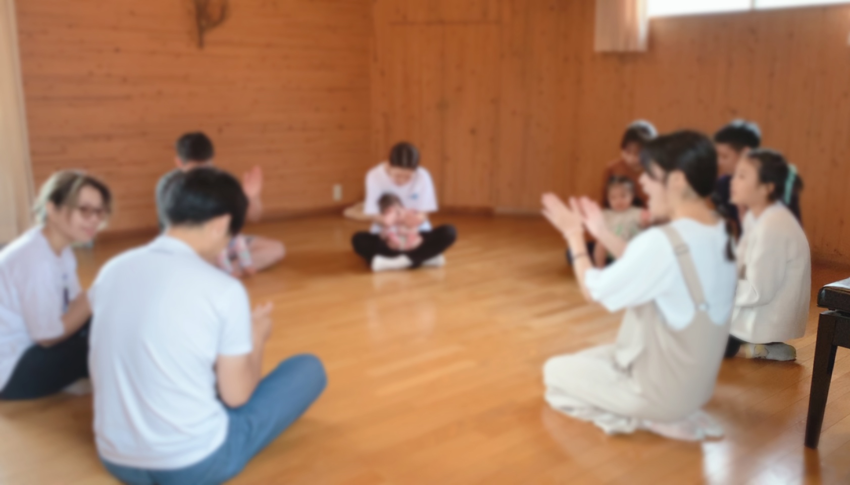 ともだち文庫で親子リトミック