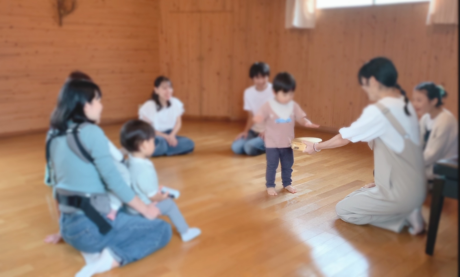 恋ヶ窪教室で親子リトミック